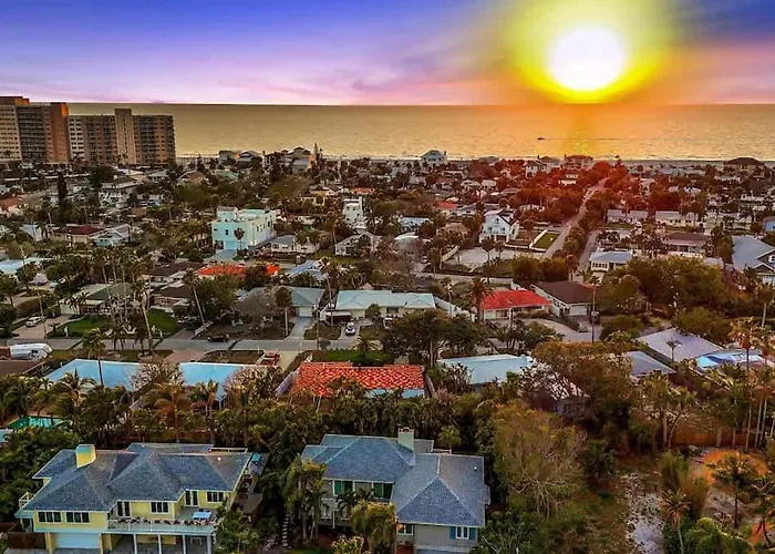 Sunset House